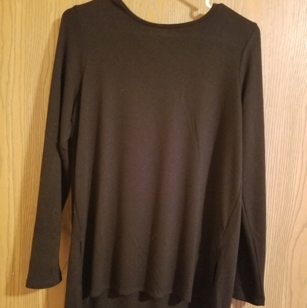 Black, large Hi- low sweater